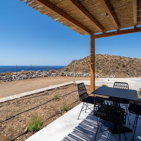 Celine Private Residences Léntas Rum bild