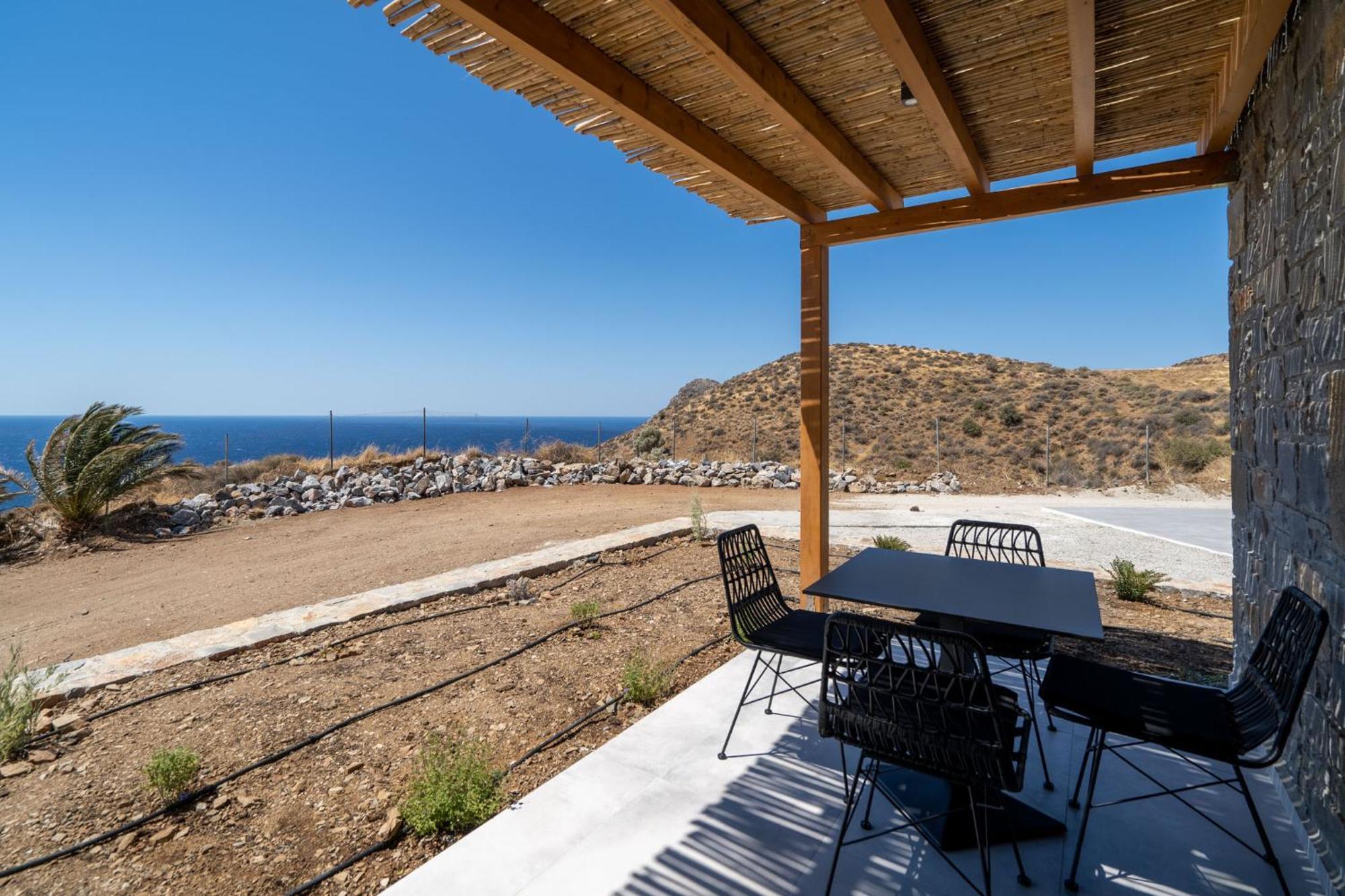 Celine Private Residences Léntas Rum bild